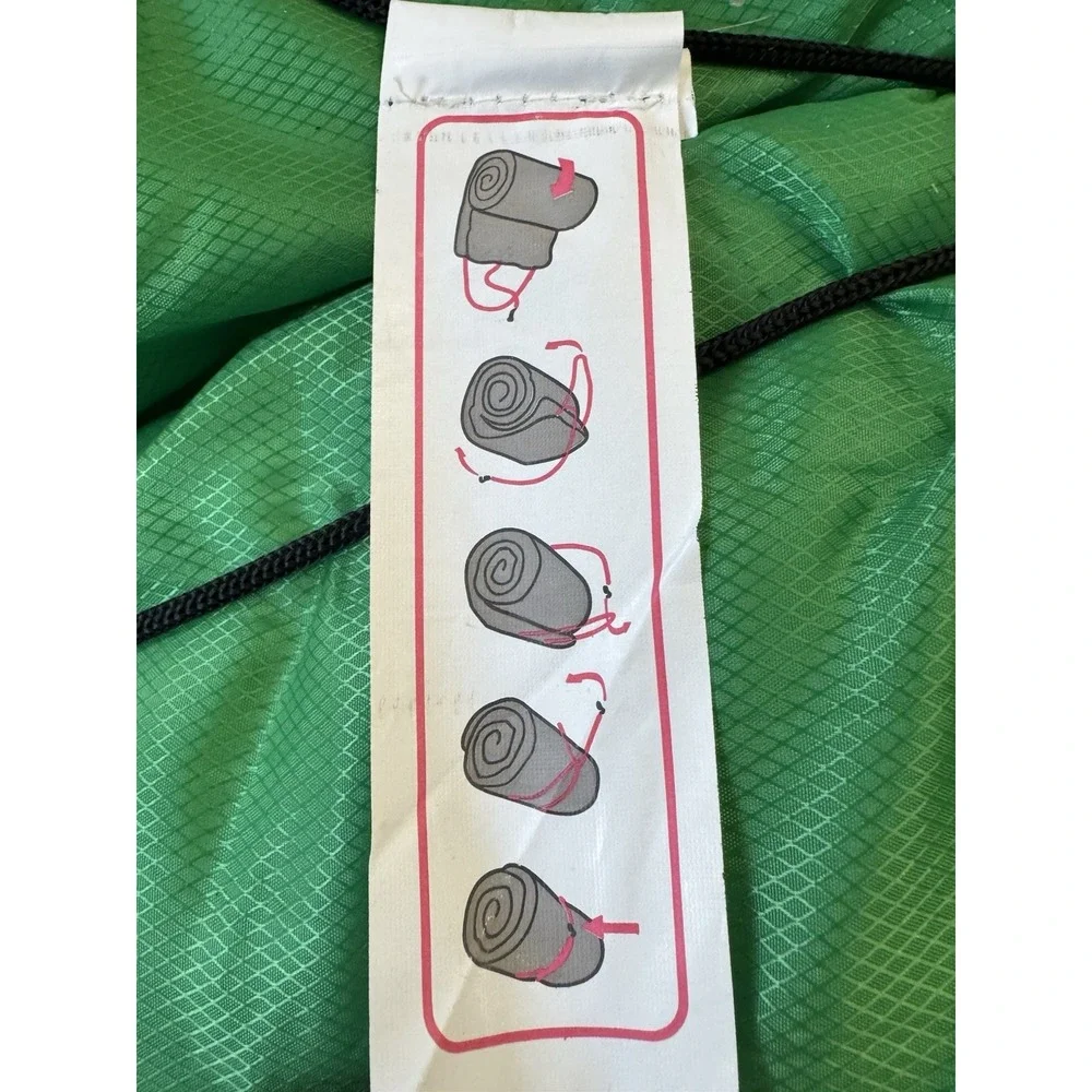 Coleman Rectangle Sleeping Bag 36x80 3.5lbs Hollofil 808 Insulation Camping